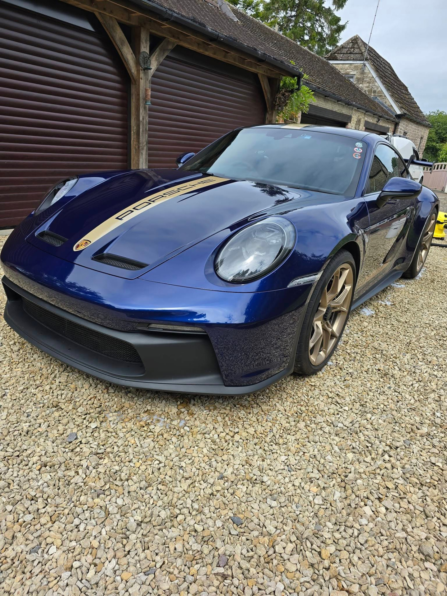 Blue Porsche 911 GT3 with gloss paintwork after a full detail